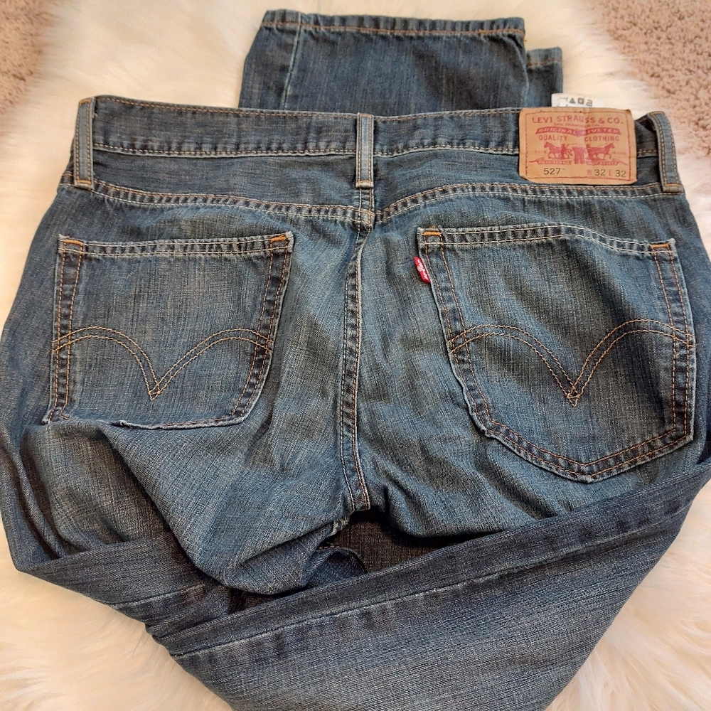 Men's  Levi jeans
